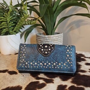 Studded Blue Women's Clutch